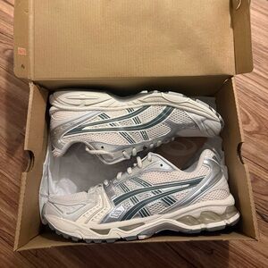 Asics Gel-Kayano 14